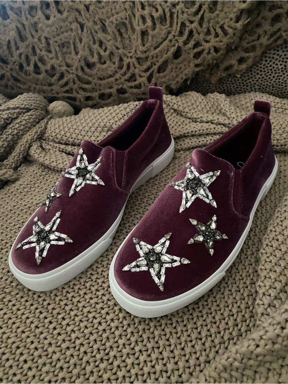 Jessica Simpson burgundy velvet rhinestone loafers slip ons 8 NEW